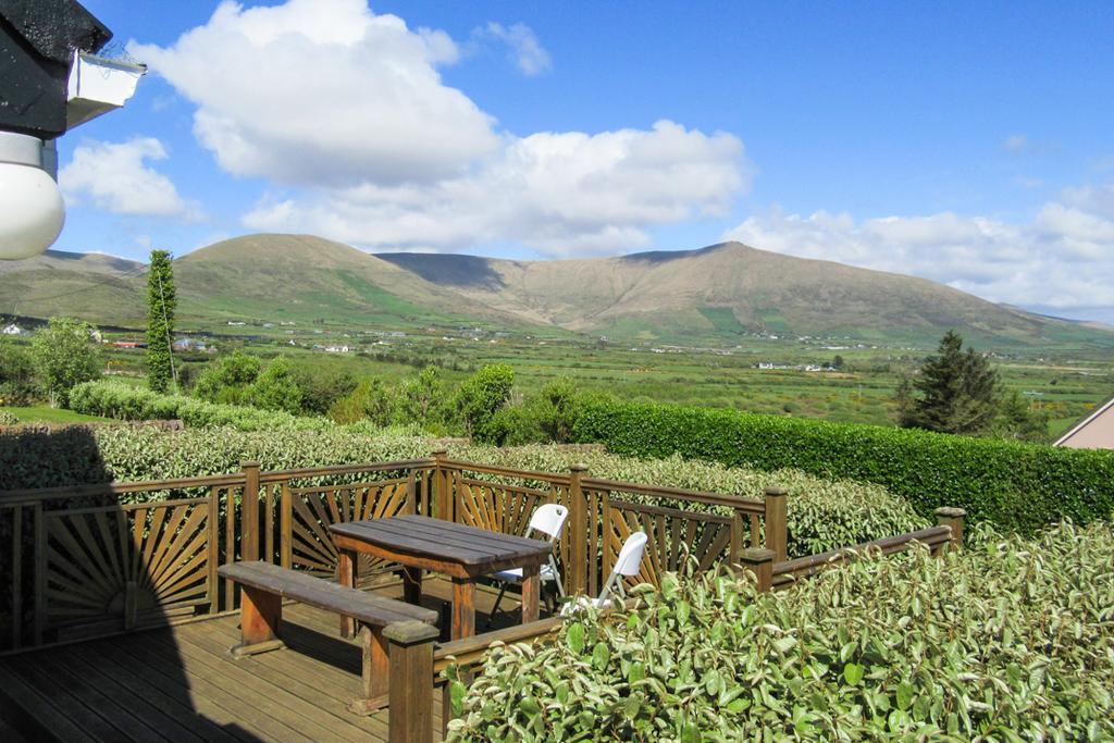 Doonshean View Bed And Breakfast Dingle Exterior foto